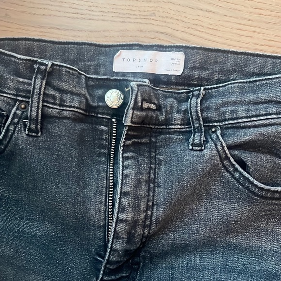 Topshop Jamie Dark Grey High Wasted Skinny Jeans with thigh rip - Picture 2 of 4